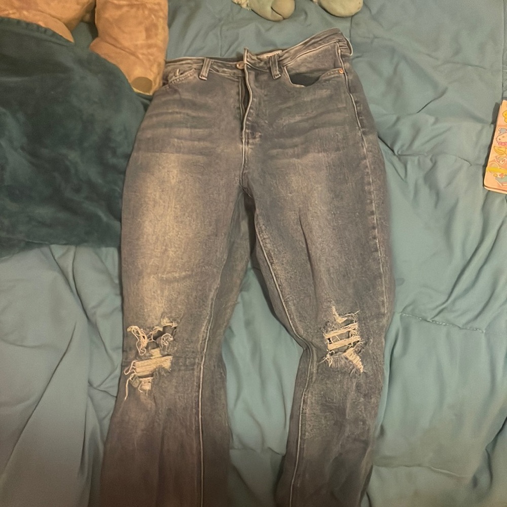 YMI(dreams authentic denim)SI-12 womens) Cute flare y2k jeans with rips